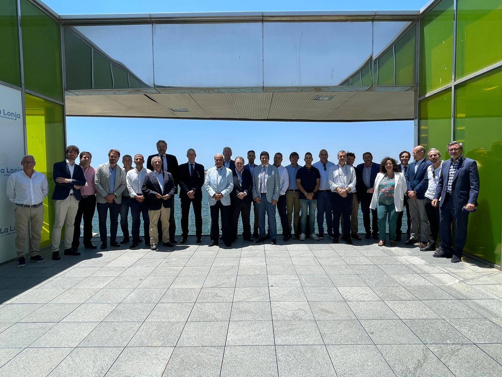 Foto Asociados HuelvaPort